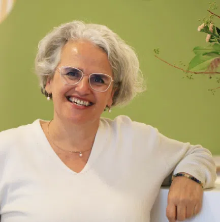 Frau Cornelia Jäger